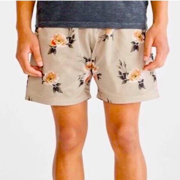 Aeropostale Other - Aeropostale Mesh Shorts Men's Size XL Lined Tan Roses Floral Print 6.25" NWT